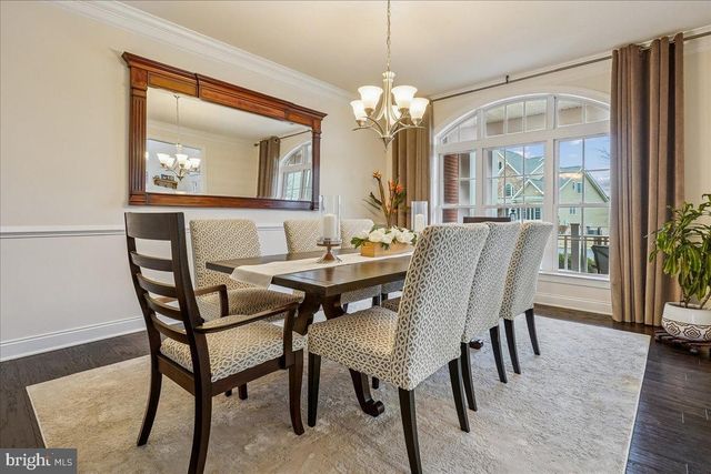 5872 WATERLOO BRIDGE CIR, Haymarket, VA 20169