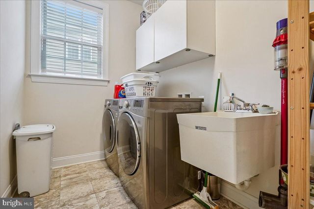 5872 WATERLOO BRIDGE CIR, Haymarket, VA 20169