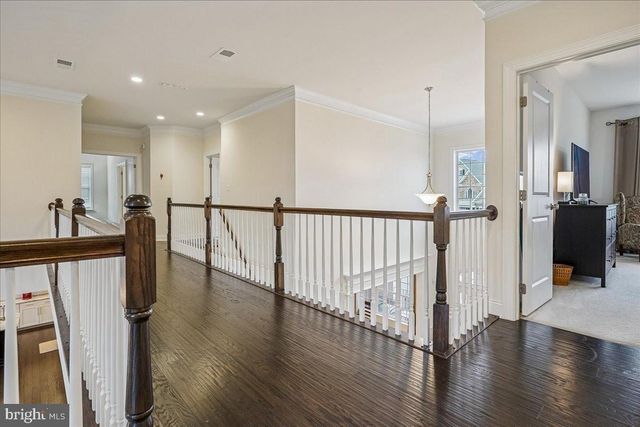 5872 WATERLOO BRIDGE CIR, Haymarket, VA 20169