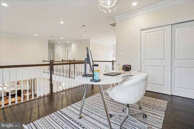 5872 WATERLOO BRIDGE CIR, Haymarket, VA 20169