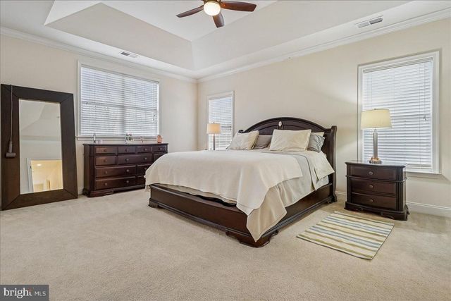 5872 WATERLOO BRIDGE CIR, Haymarket, VA 20169