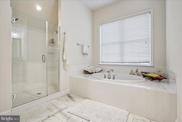 5872 WATERLOO BRIDGE CIR, Haymarket, VA 20169