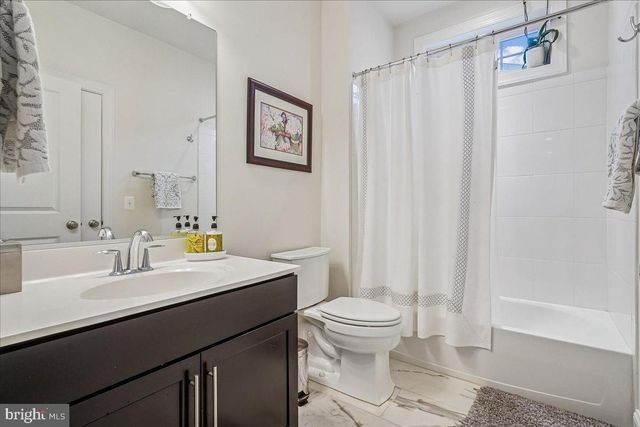 5872 WATERLOO BRIDGE CIR, Haymarket, VA 20169