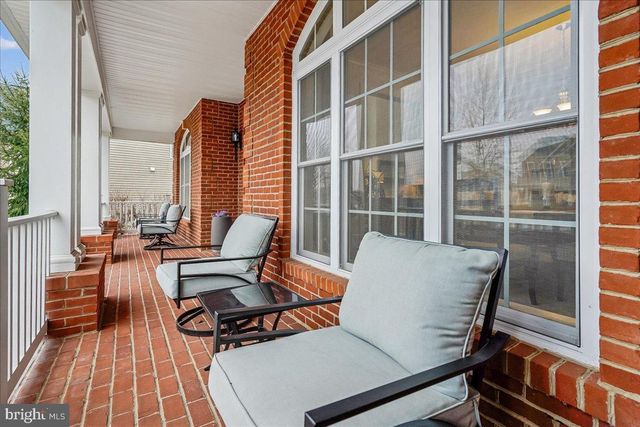 5872 WATERLOO BRIDGE CIR, Haymarket, VA 20169