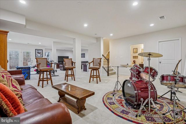 5872 WATERLOO BRIDGE CIR, Haymarket, VA 20169