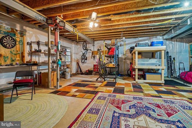 5872 WATERLOO BRIDGE CIR, Haymarket, VA 20169