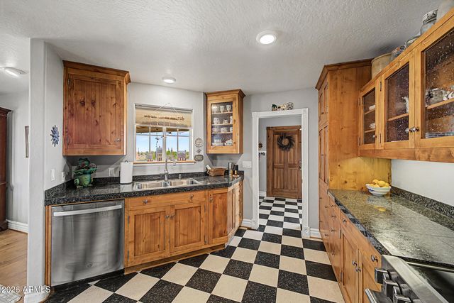 1935 E TANYA Road, Phoenix, AZ 85086