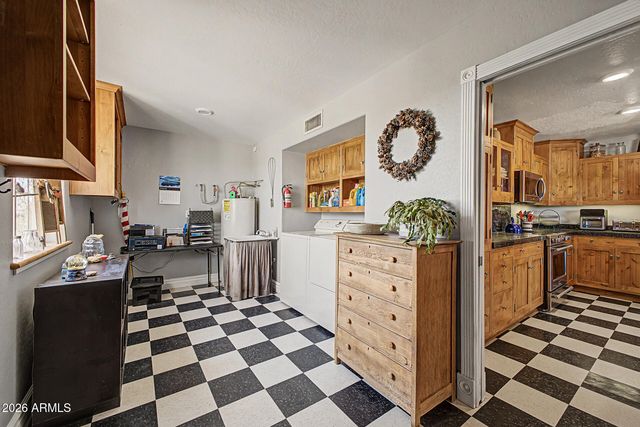1935 E TANYA Road, Phoenix, AZ 85086