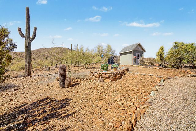 1935 E TANYA Road, Phoenix, AZ 85086