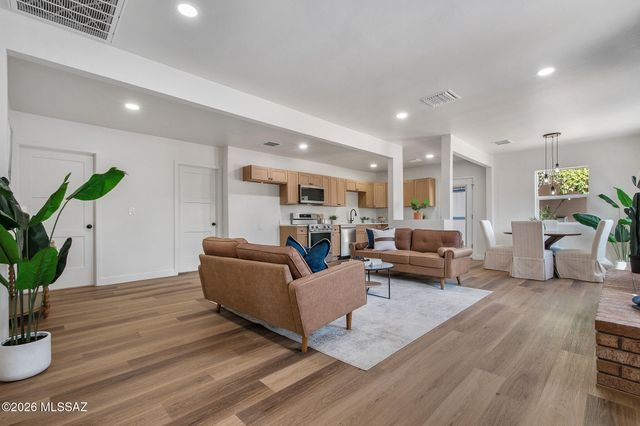 3013 E Linden Street, Tucson, AZ 85716