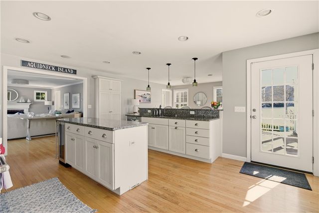 105 Lilac Lane, Portsmouth, RI 02871