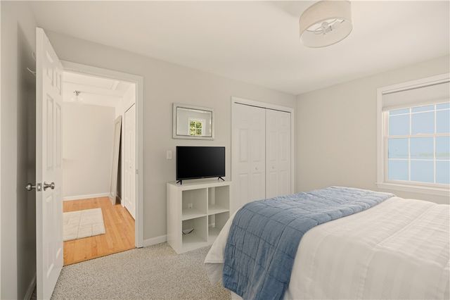 105 Lilac Lane, Portsmouth, RI 02871