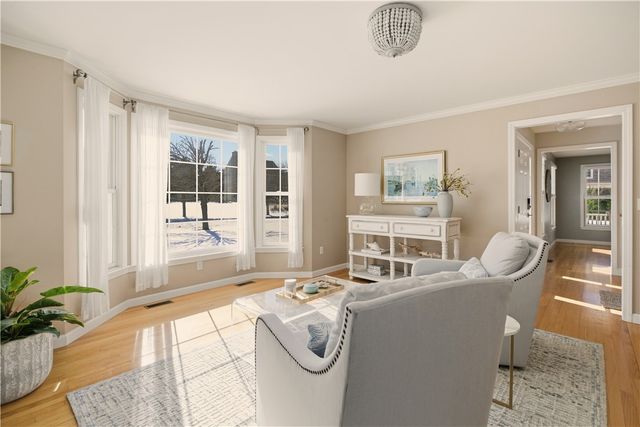 105 Lilac Lane, Portsmouth, RI 02871