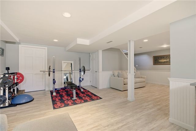 105 Lilac Lane, Portsmouth, RI 02871