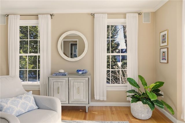 105 Lilac Lane, Portsmouth, RI 02871