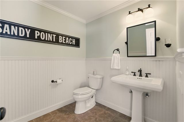 105 Lilac Lane, Portsmouth, RI 02871