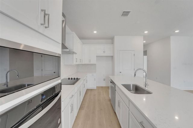 5229 WAYPOINTE BOULEVARD, Apopka, FL 32712