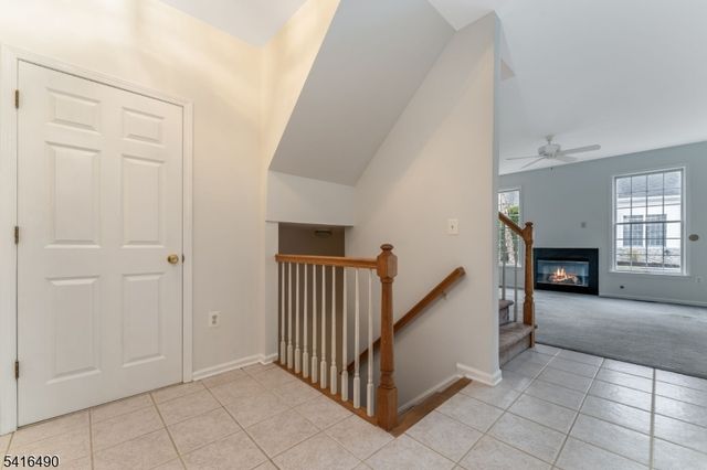 4 Pinehurst Cir, Clinton Twp., NJ 08801