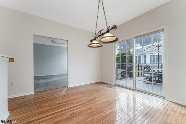 4 Pinehurst Cir, Clinton Twp., NJ 08801