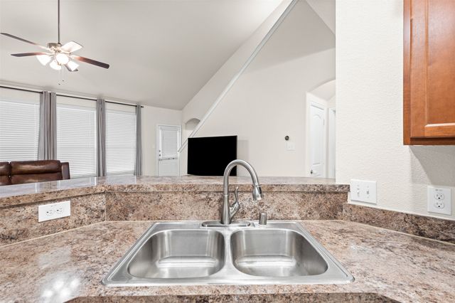 404 Millbrook Lane, Fort Worth, TX 76036