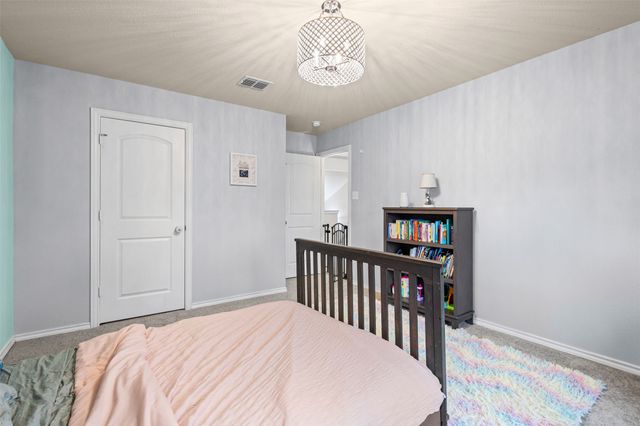 404 Millbrook Lane, Fort Worth, TX 76036