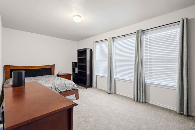 404 Millbrook Lane, Fort Worth, TX 76036