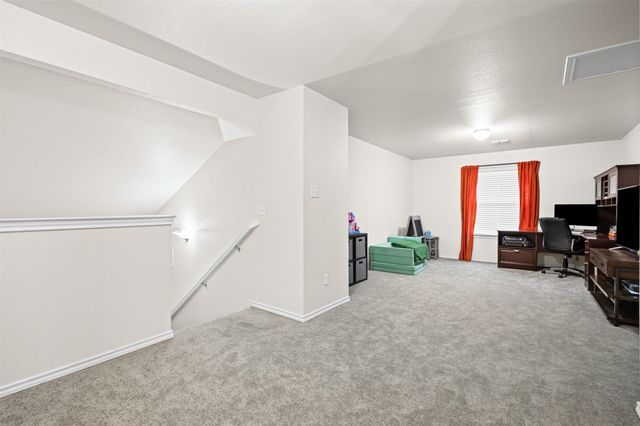 404 Millbrook Lane, Fort Worth, TX 76036