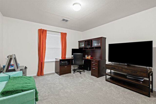 404 Millbrook Lane, Fort Worth, TX 76036