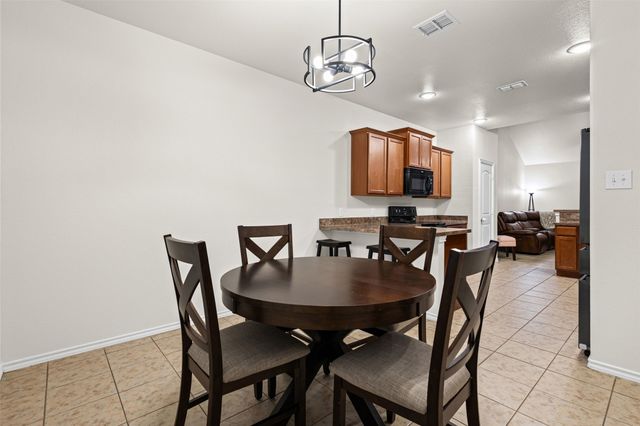 404 Millbrook Lane, Fort Worth, TX 76036