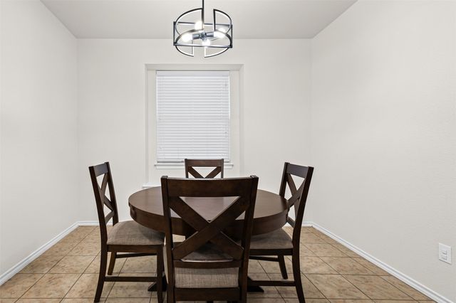 404 Millbrook Lane, Fort Worth, TX 76036