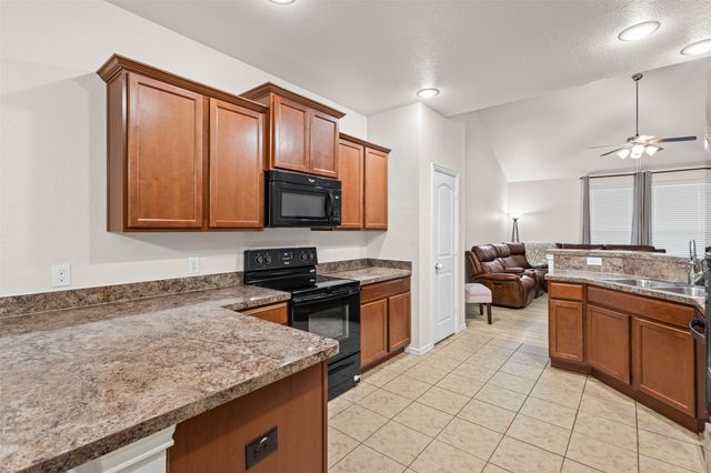 404 Millbrook Lane, Fort Worth, TX 76036