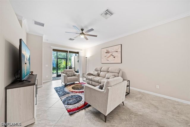 2036 Wellington ST, Naples, FL 34120
