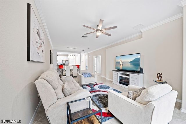 2036 Wellington ST, Naples, FL 34120