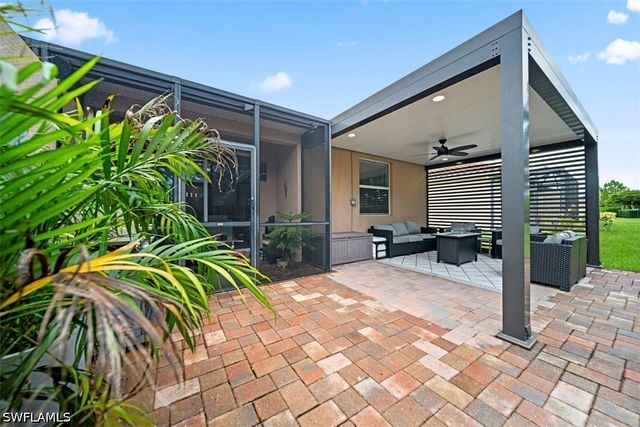 2036 Wellington ST, Naples, FL 34120