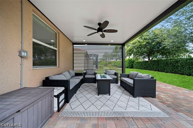 2036 Wellington ST, Naples, FL 34120
