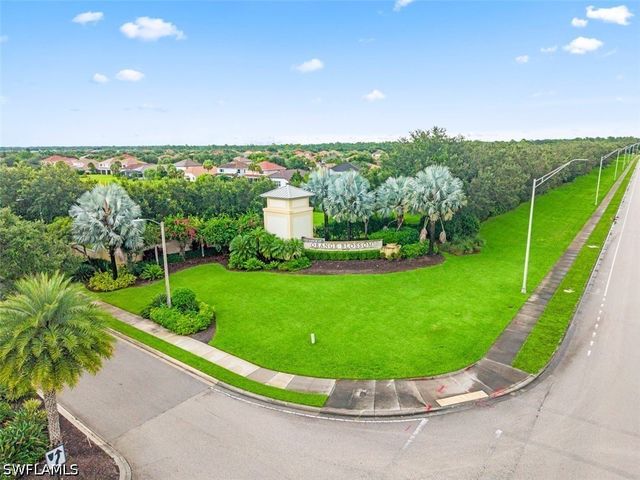 2036 Wellington ST, Naples, FL 34120