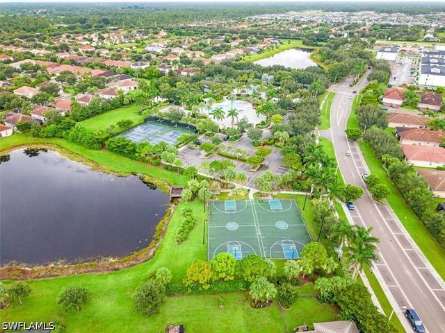 2036 Wellington ST, Naples, FL 34120