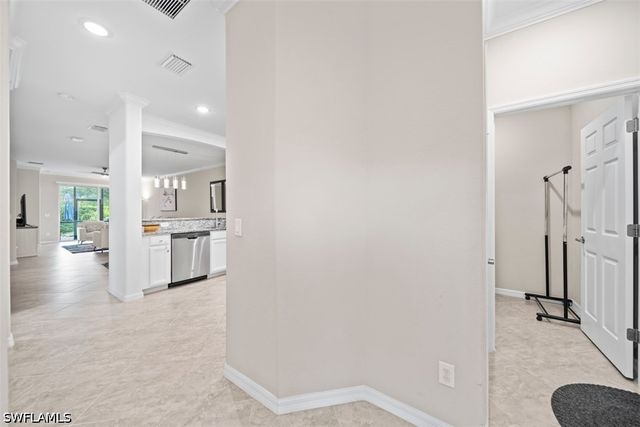 2036 Wellington ST, Naples, FL 34120