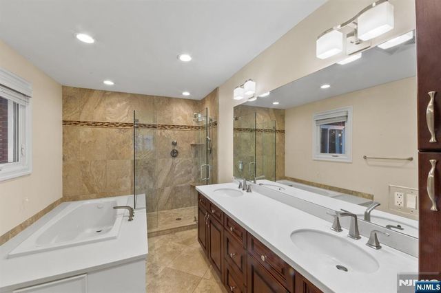 662 Summit Street, Englewood Cliffs, NJ 07632