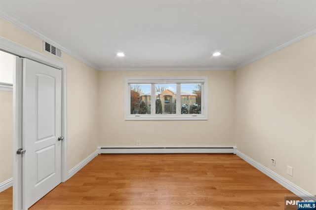 662 Summit Street, Englewood Cliffs, NJ 07632