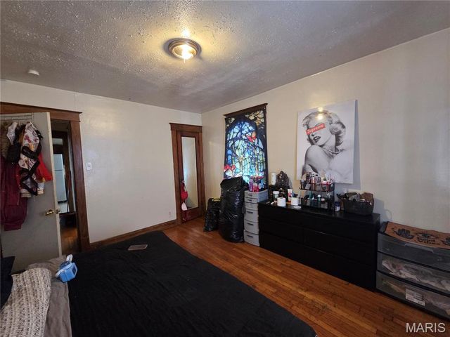 3511 Central Place, St Louis, MO 63121