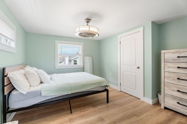 27 Concord Ave # 27, Hampton, NH 03842