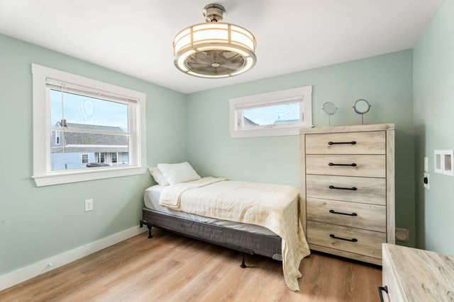 27 Concord Ave # 27, Hampton, NH 03842