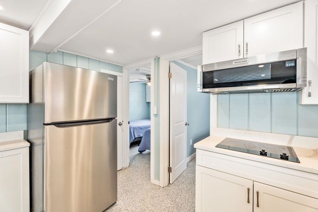 27 Concord Ave # 27, Hampton, NH 03842