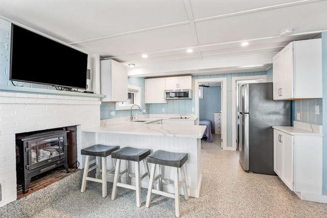 27 Concord Ave # 27, Hampton, NH 03842