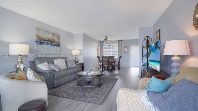401 N Riverside Dr 105, Pompano Beach, FL 33062