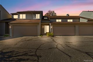 629 Ashley Circle, Rochester Hills, MI 48307