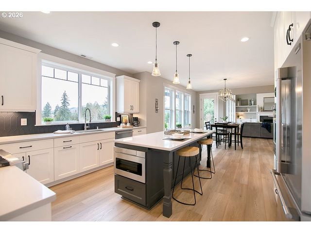 302 WATERS Rd, Castle Rock, WA 98611