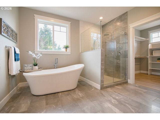 302 WATERS Rd, Castle Rock, WA 98611