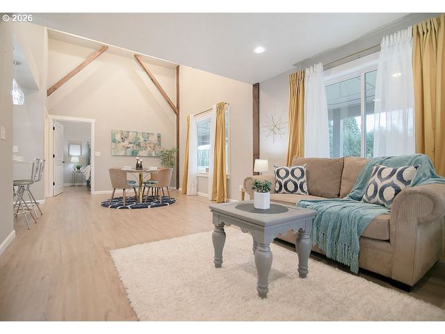 302 WATERS Rd, Castle Rock, WA 98611